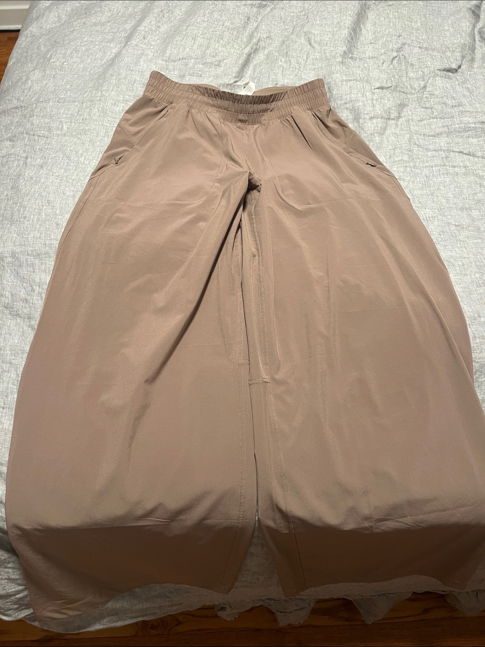 lululemon athletica Lightweight Wide-Leg Pants in Taupe
